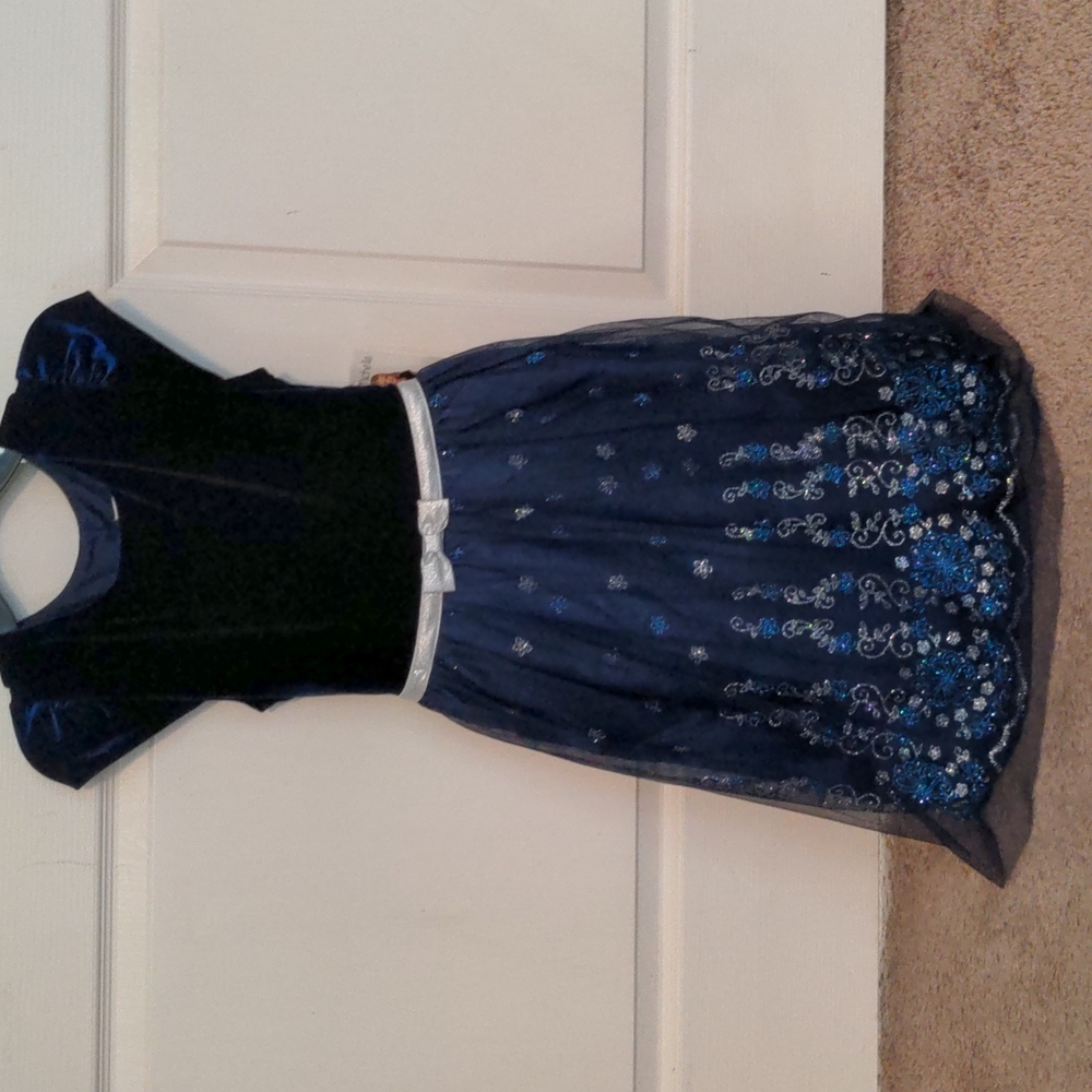 Girls dress